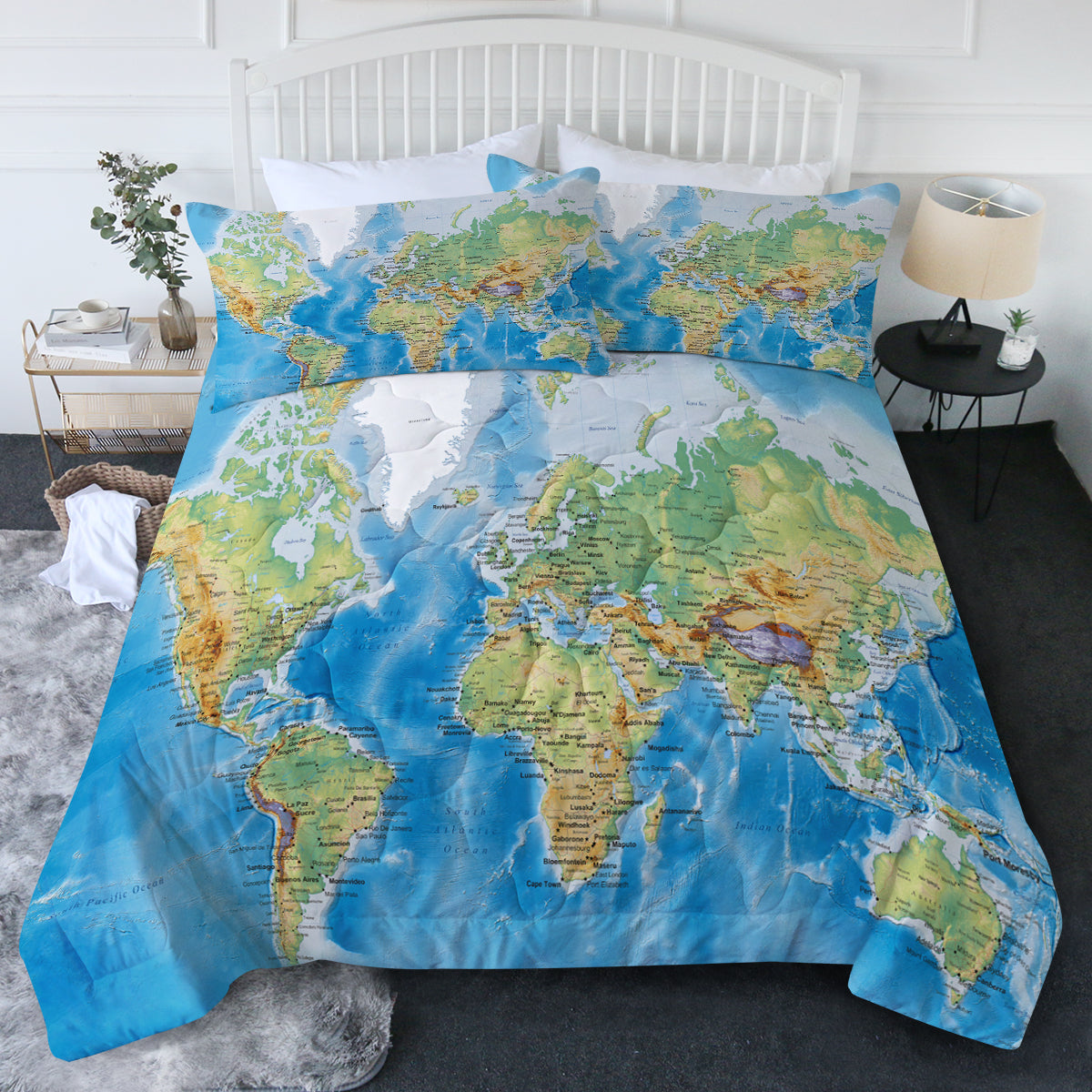 The Seven Seas Comforter Set