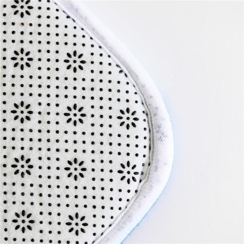 Flamingo Delight Round Area Rug