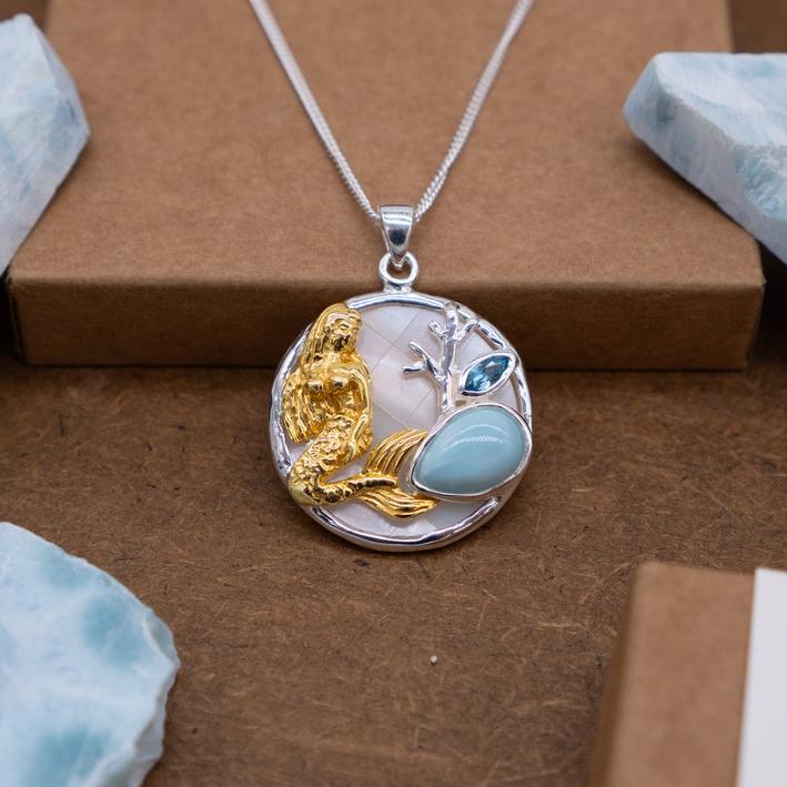 Turtles Palm Tree Necklace