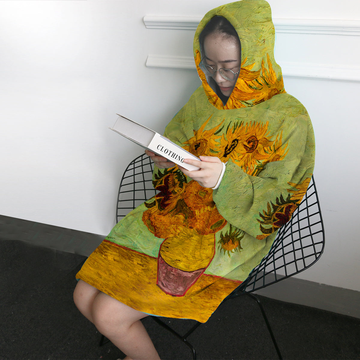 Van Gogh&#39;s Sunflowers Wearable Blanket Hoodie