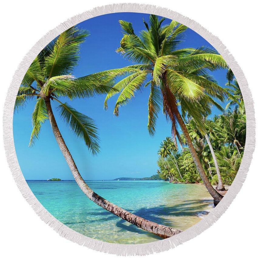 Summer In Saint Thomas Round Beach Towel