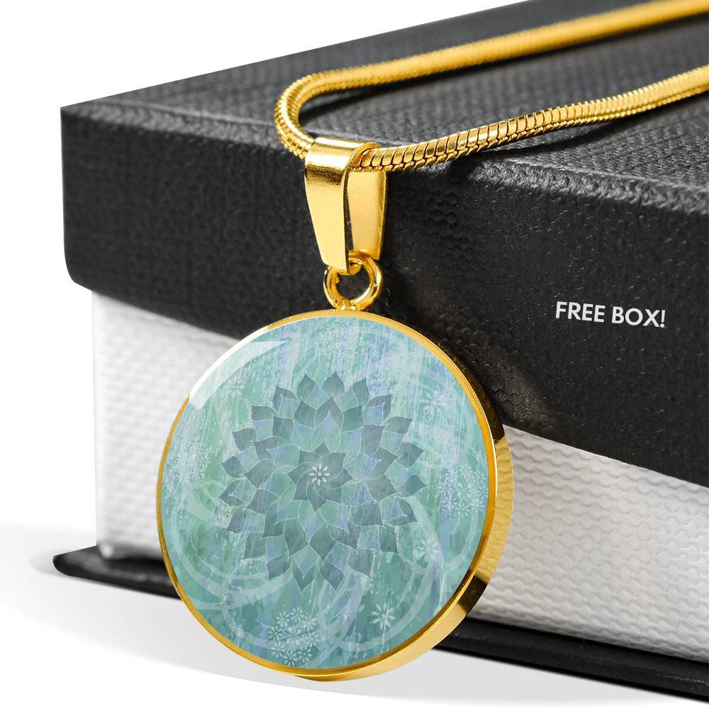 The Ocean Hues Necklace